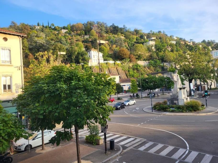 O Bon'Endroit - Appartement Confort - Centre Ville Vienne  Exterior foto