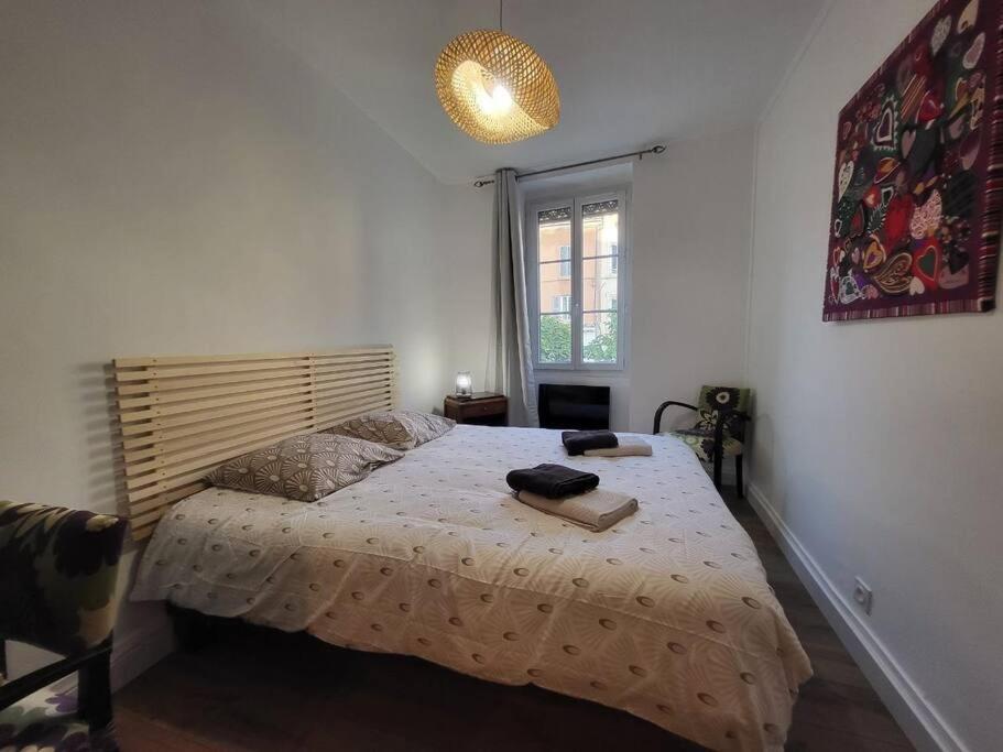 O Bon'Endroit - Appartement Confort - Centre Ville Vienne  Exterior foto